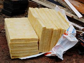 Fiberglass batt insulation